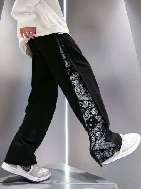 Bandana Panel Wide-Leg Track Pants – Unisex Streetwear Baggy Sweatpants with Snap Side Slit